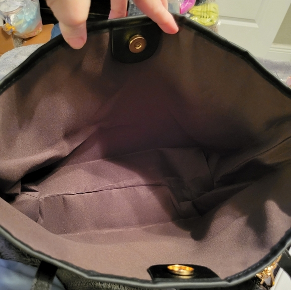 Savvy City Large Black Quilted Handbag/Tote with Zip Pouch NWOT - Picture 2 of 4